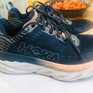 Hoka Bondi 6 Running Shoes